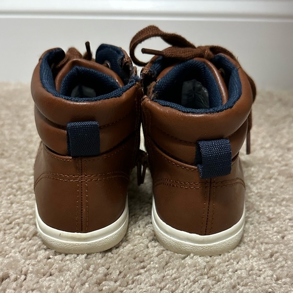 Cat & Jack size 12 boys boots - Picture 2 of 6